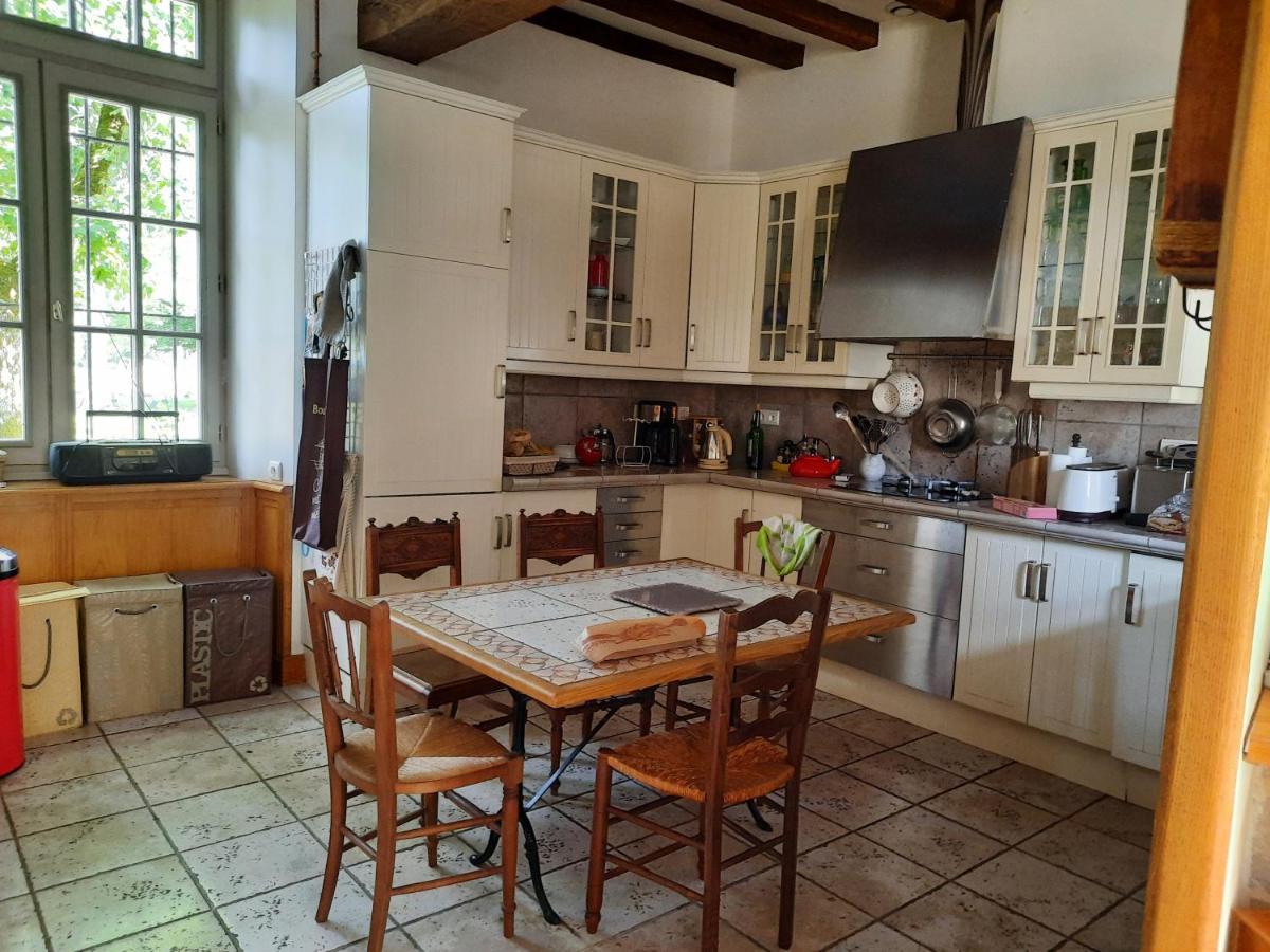 Le Clos Du Gue Pressac Exteriör bild
