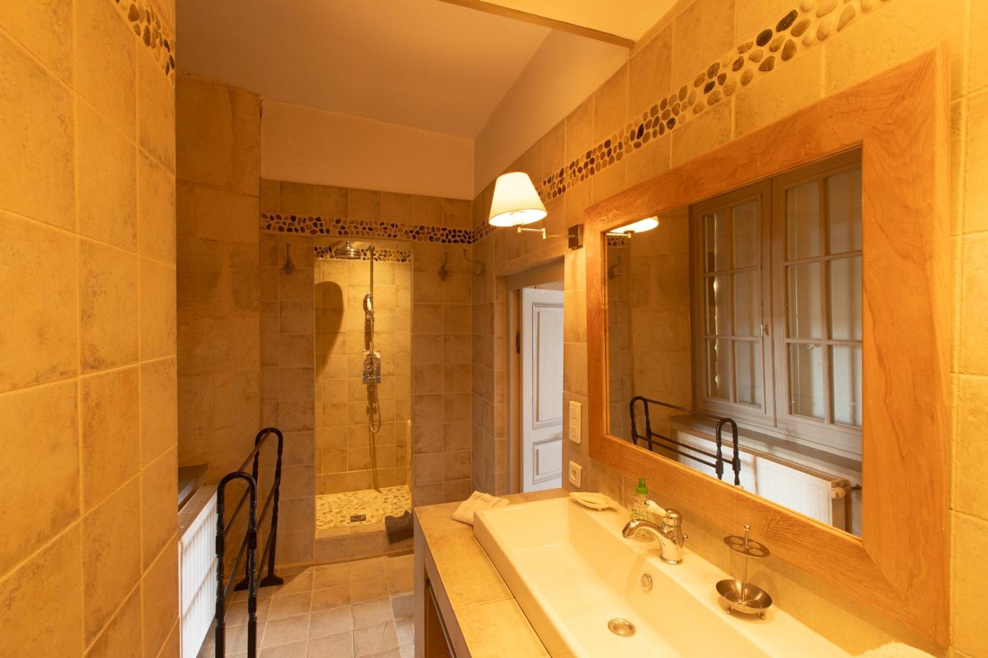 Le Clos Du Gue Pressac Exteriör bild