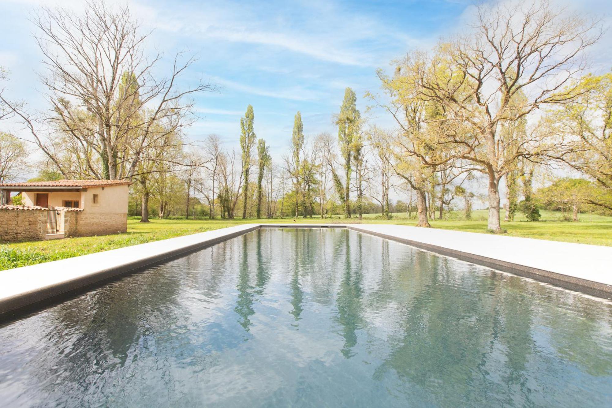 Le Clos Du Gue Pressac Exteriör bild